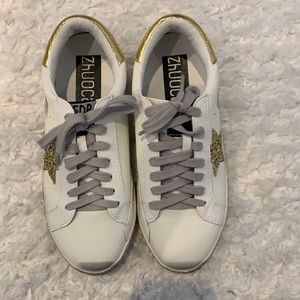 Zhuocaizi Sneakers size 37